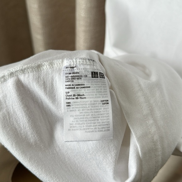 Uniqlo U Men’s Crew Neck Short Sleeve T-shirt - Picture 4 of 6